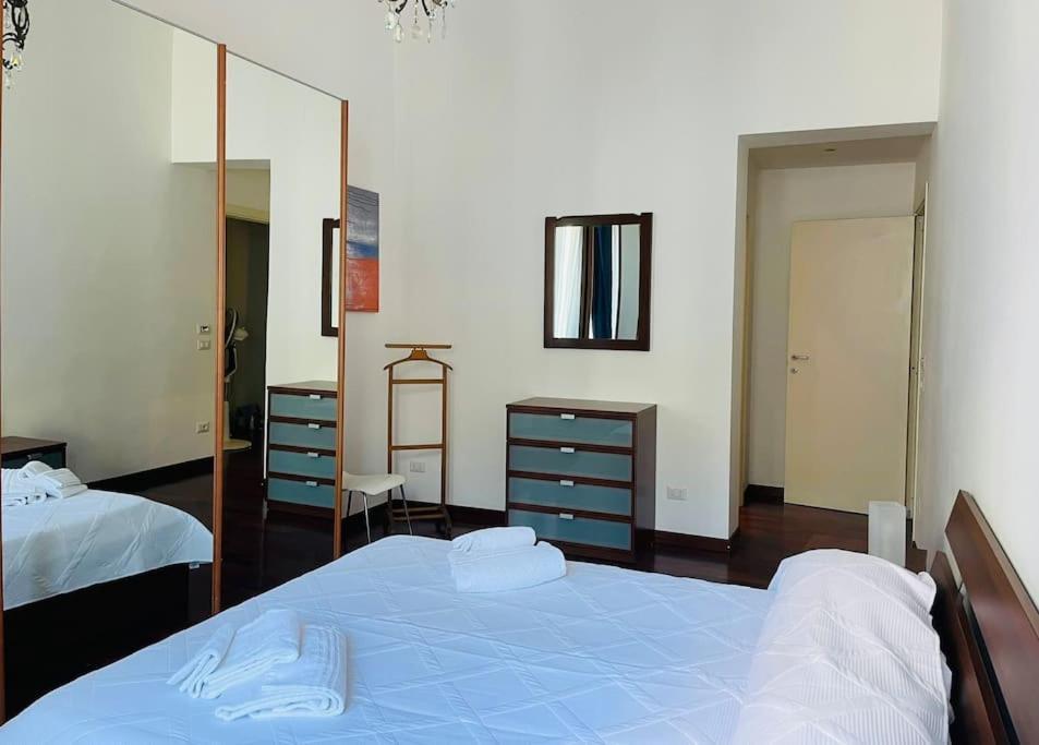 Apartment In Centro Storico Vicino La Stazione Termini Rom